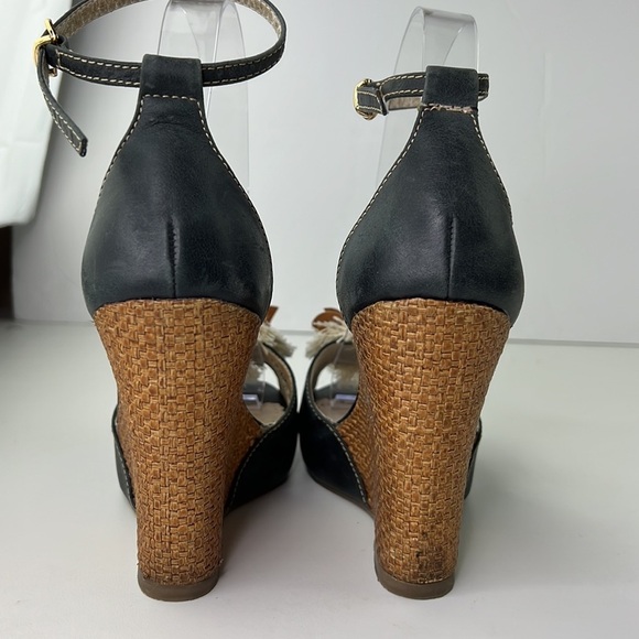 Killah Leather Wedges  with Floral Appliques - Picture 5 of 11